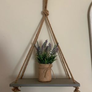Hanging shelves x2
